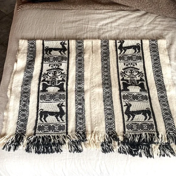 Vintage Boho Wool Poncho - Picture 3 of 5